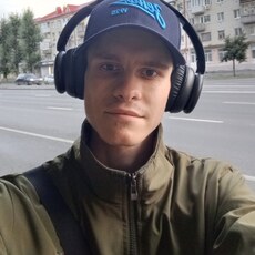Толя, 25, Белокуриха