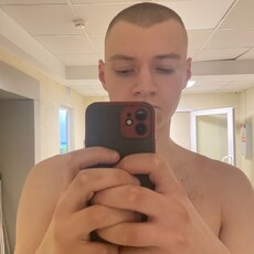 Владимир, 21, Щучье
