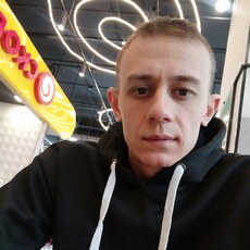 Радомир, 27, Элиста