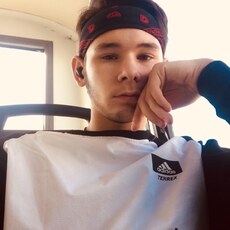 Тимур, 20, Дзержинск (ДНР)