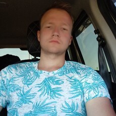 Руслан, 27, Краснозаводск