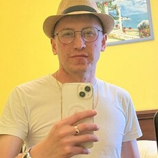 Иосиф, 26, Алчевск