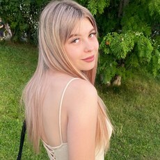 Валерия, 21, Александровск (Пермский край)