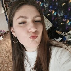 Виолетта, 21, Усть-Кут