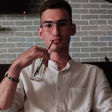 Дмитрий, 26, Вольск