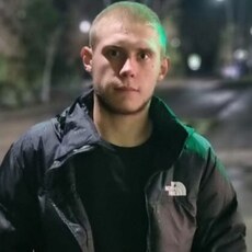 Давид, 27, Старица