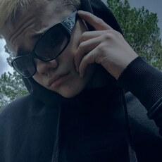 Ростик, 19, Жуковка
