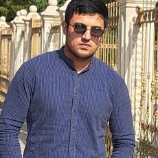 Мирон, 27, Николаевка
