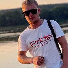 Денис, 21, Отрадный