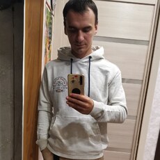 Ярослав, 32, Тара