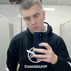 Игорь, 22, Сасово