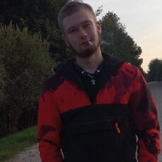 Юрий, 21, Лесной
