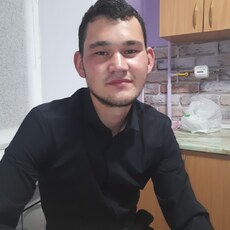 Оскар, 26, Малгобек