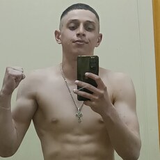 Витя, 21, Шагонар
