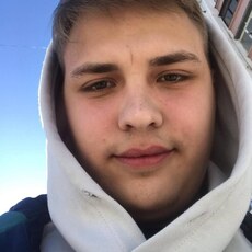 Руслан, 21, Остров