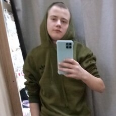 Олег, 19, Харабали