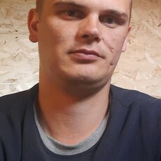 Лев, 29, Барабинск