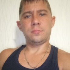Юрий, 33, Пикалёво