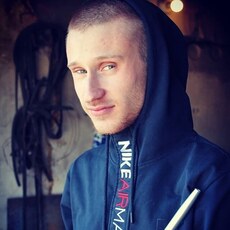 Лёня, 32, Нариманов