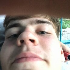 Адам, 21, Перевоз