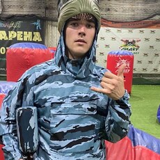 Юрий, 25, Красный Луч