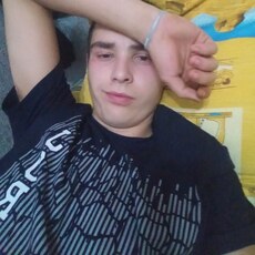 Родион, 21, Авдеевка
