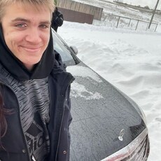 Эдуард, 24, Каргополь