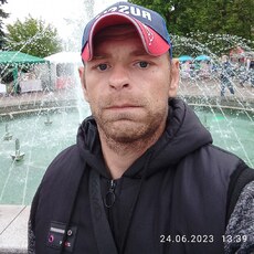 Гавриил, 36, Николаевск