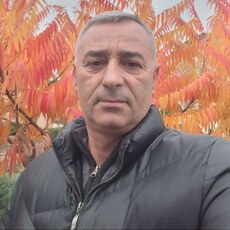 Боря, 46, Зверево