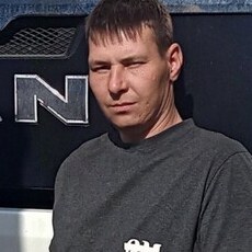 Толя, 36, Зверево