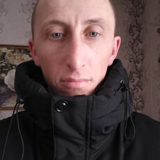 Вася, 24, Молодогвардейск