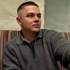 Виталя, 24, Михайлов