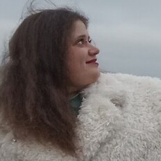 Карина, 33, Любим