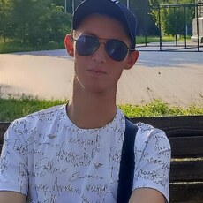 Ратмир, 24, Стаханов