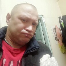 Костя, 42, Серов