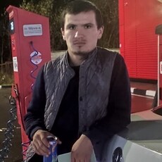 Тарас, 23, Фокино (Брянская область)