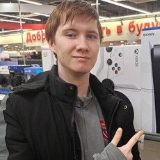 Кузьма, 22, Боровичи