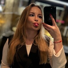Александра, 30, Макаров