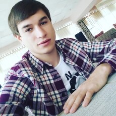 Серёга, 28, Ясиноватая