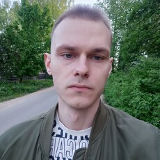Эрик, 29, Полевской