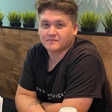 Платон, 30, Высоцк