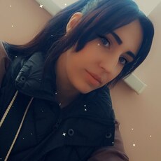 Полина, 28, Омск