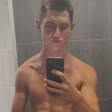 Лукас, 21, Избербаш