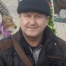 Миша, 65, Москва