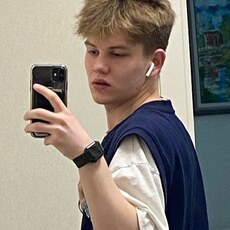 Владлен, 20, Новошахтинск