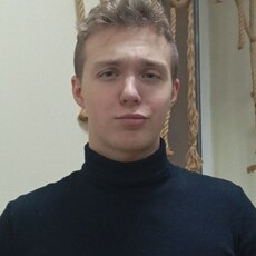 Павел, 21, Микунь