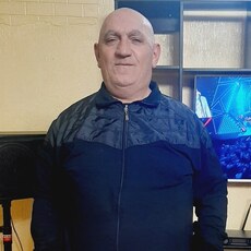 Федя, 65, Воронеж