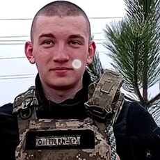 Даниил, 20, Холм