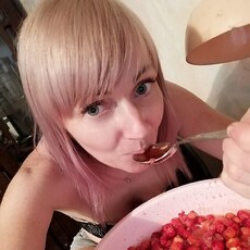 Лера, 43, Михайловка