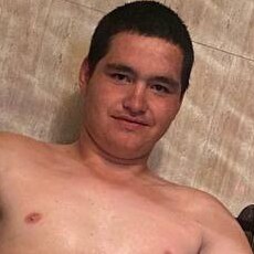 Гавриил, 26, Докучаевск